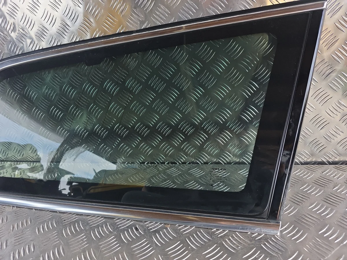 Seitenfenster hinten Volvo XC70 30716753 image 10