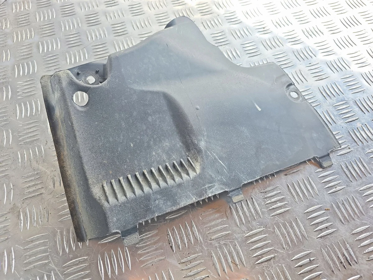 Audi 8K0825202A Unterbodenschutz vorne links image 3