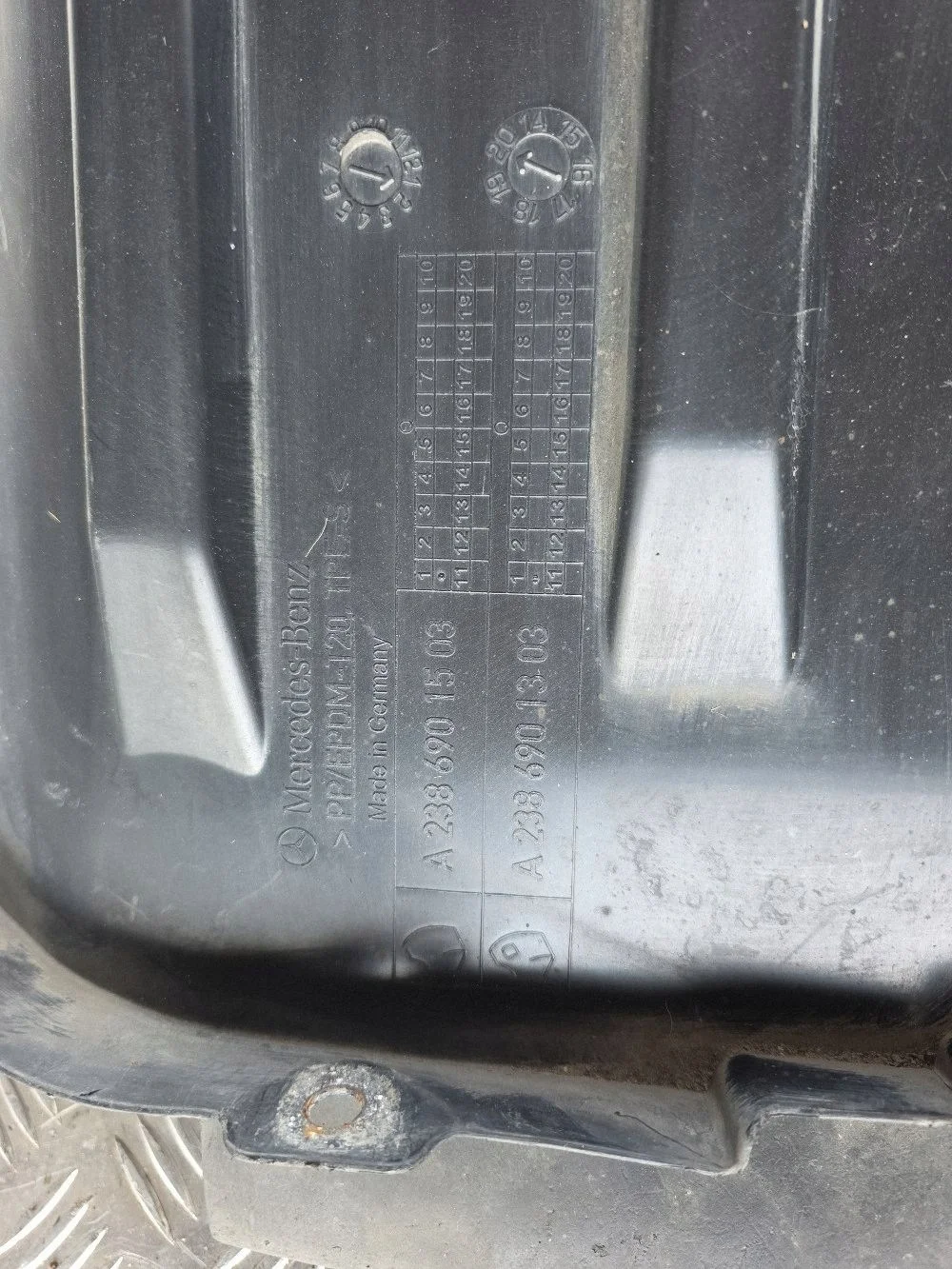 Framskärm Mercedes-Benz E W213 A2386901503 image 8