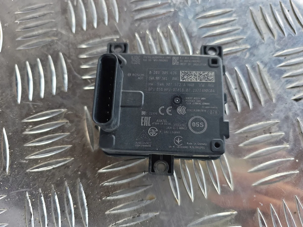 Radar Adaptieve Cruise Control Skoda Octavia Mk4
