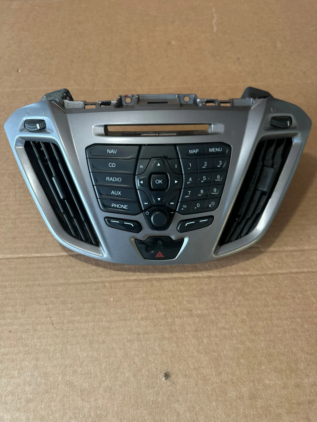 Ford BK2T-18K811-FC Paneel Radio Knoppen