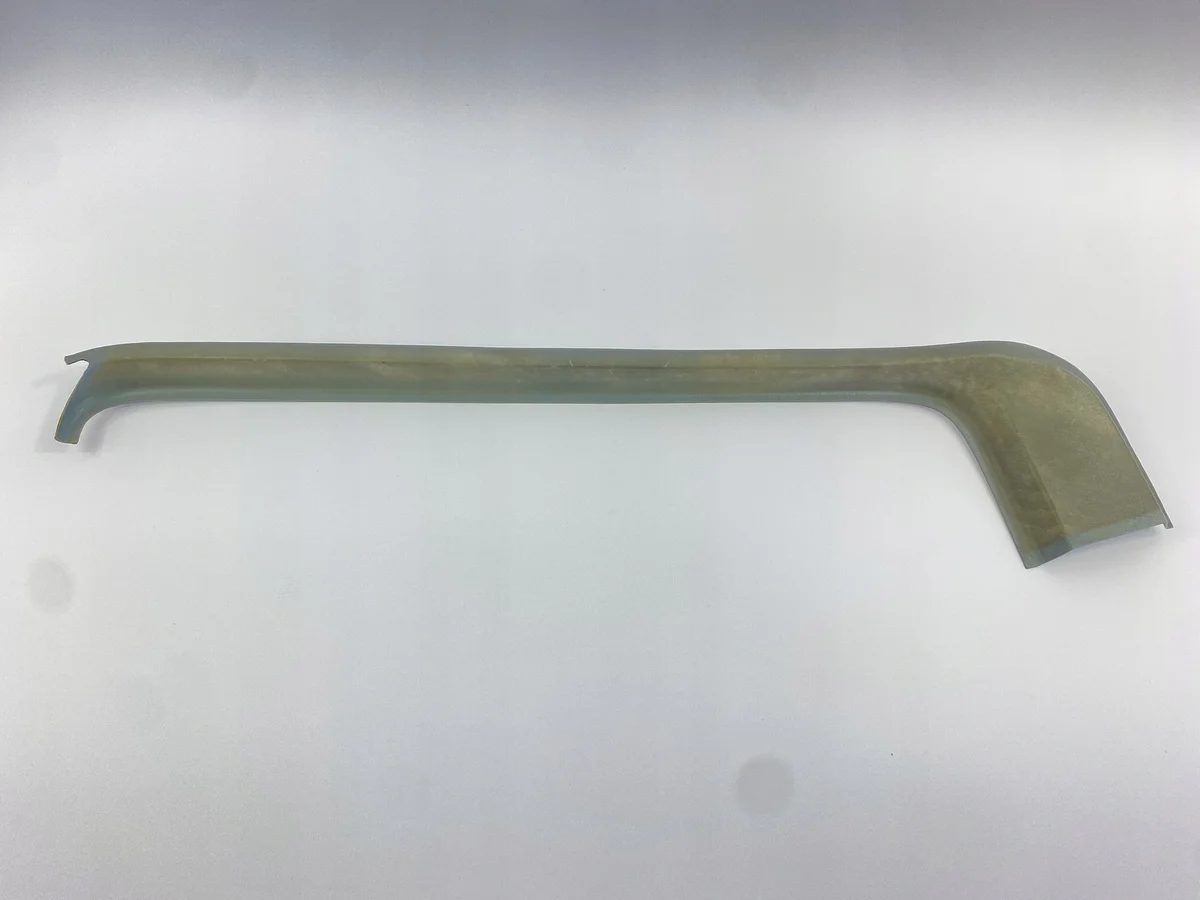 Panneau moulure vitre arrière droite Mercedes Kombi W124