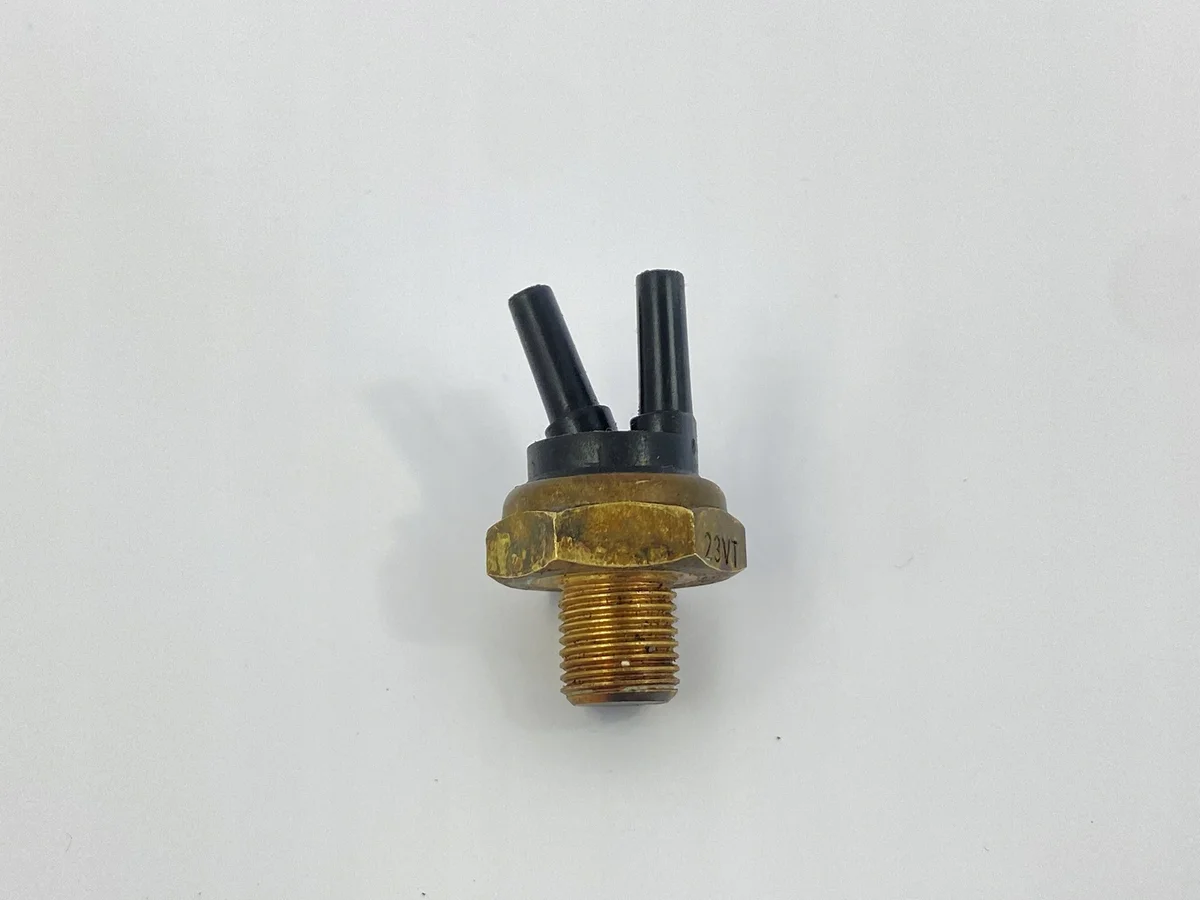 Mercedes W124 W201 Temperatursensor 50AA77 image 3