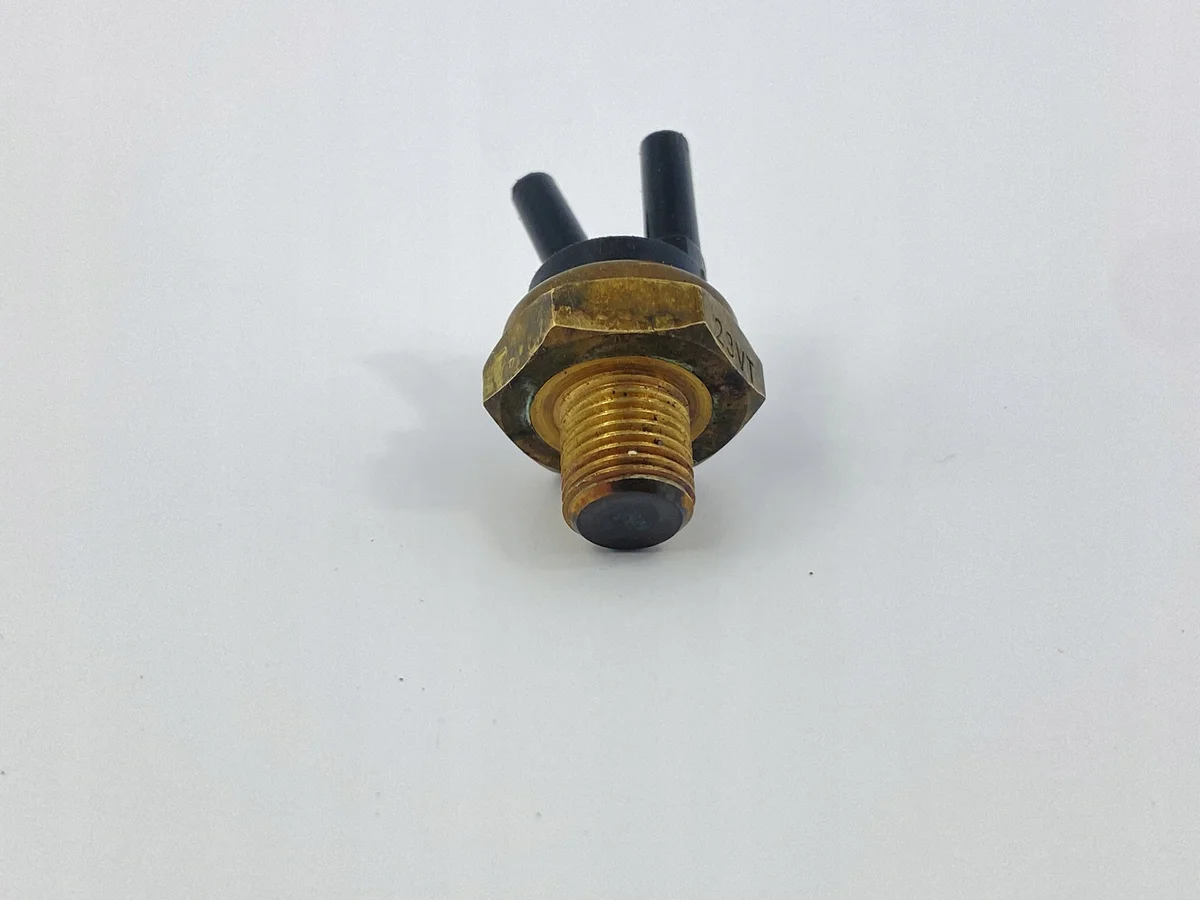 Mercedes W124 W201 Temperatursensor 50AA77 image 4