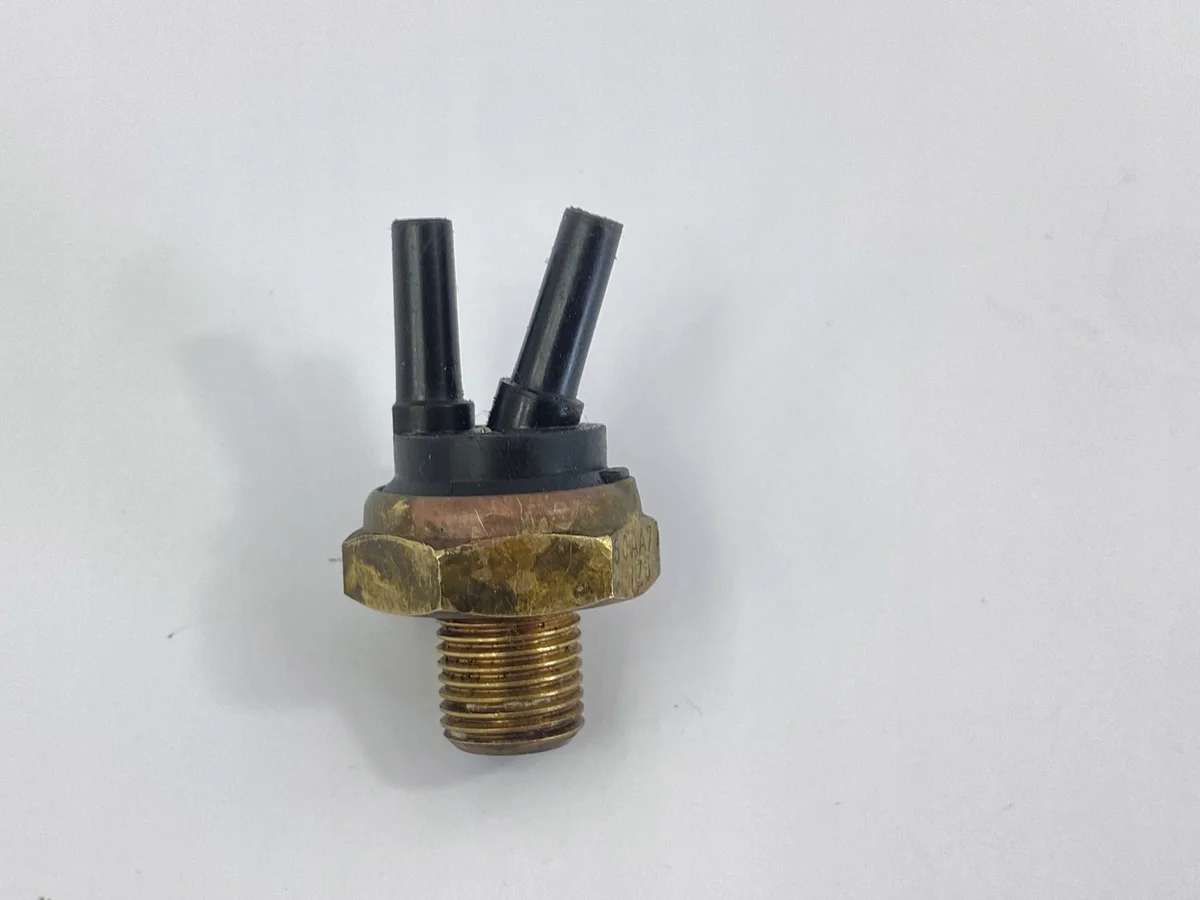 Mercedes W124 W201 Temperatursensor 50AA77 image 7