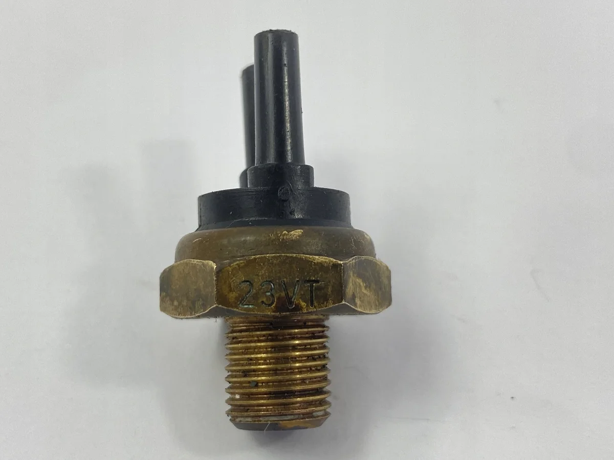 Mercedes W124 W201 Temperatursensor 50AA77 image 9