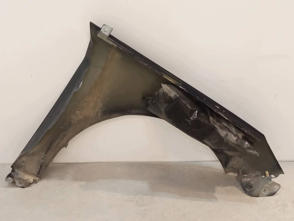 Ford Focus Mk3 parafango anteriore sinistro image 7