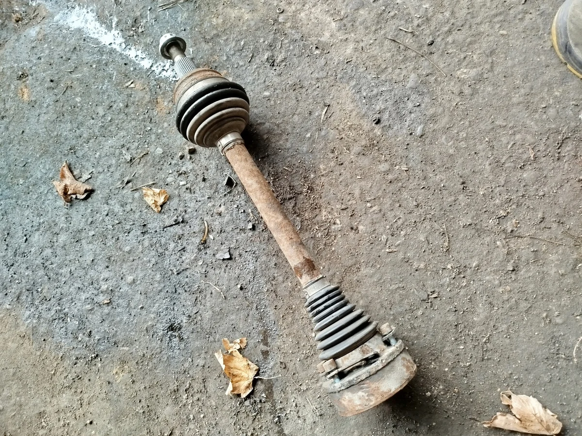 Rear Left Axle Shaft VW Golf IV 1.8 4motion