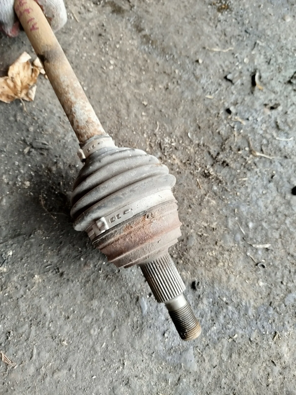VW Golf V Rear Right Driveshaft 4Motion image 3