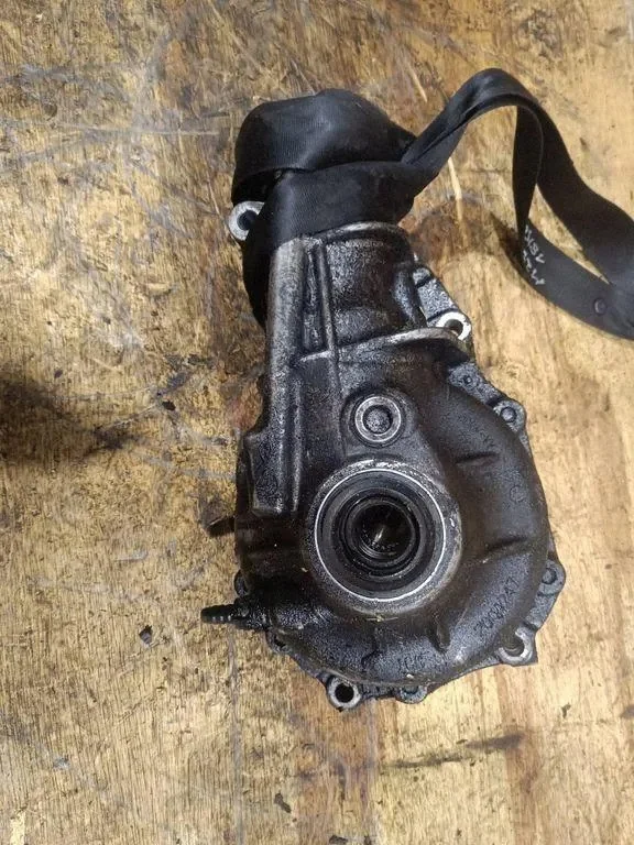 BMW X5 E70 Front Reducer 3.0L Diesel image 3