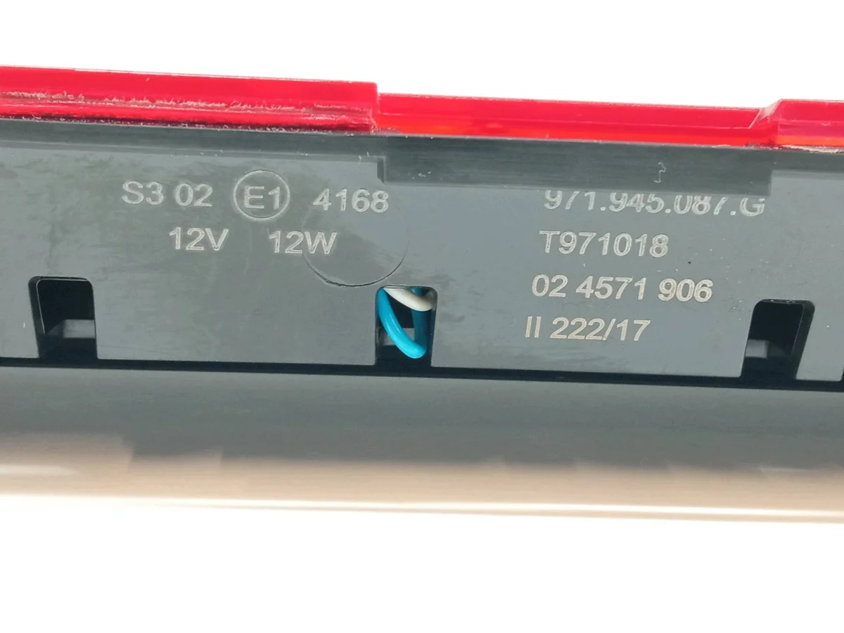 Feu stop Porsche Panamera II 971 image 6