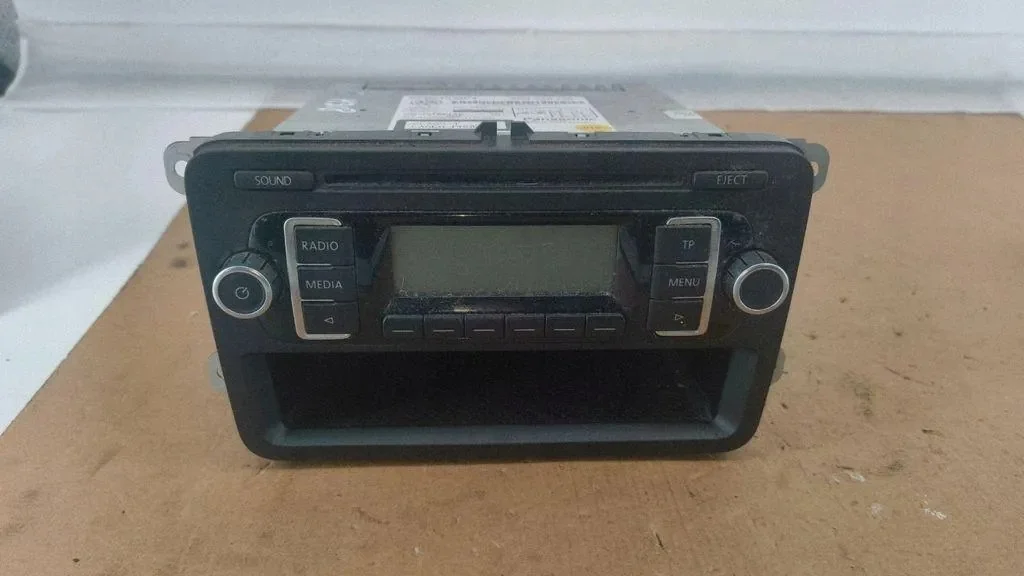 VW Touran Navigation Maps CD/DVD CQJV1874AE