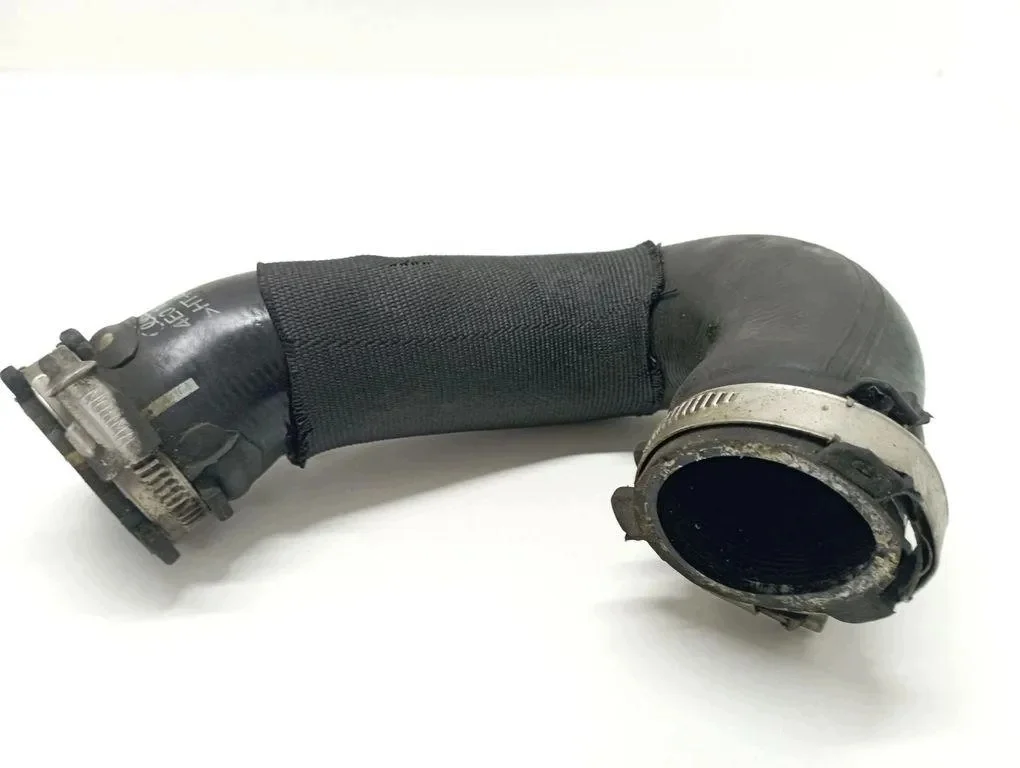 Durite d'intercooler Audi 4.2L Diesel 4E0145738H image 3