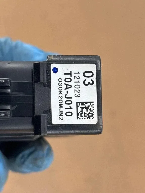 Motor Scheibenwischer Klappe FORD FOCUS III Turnier image 4