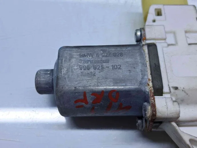 Fenstermotor rechts hinten Opel Astra J image 4