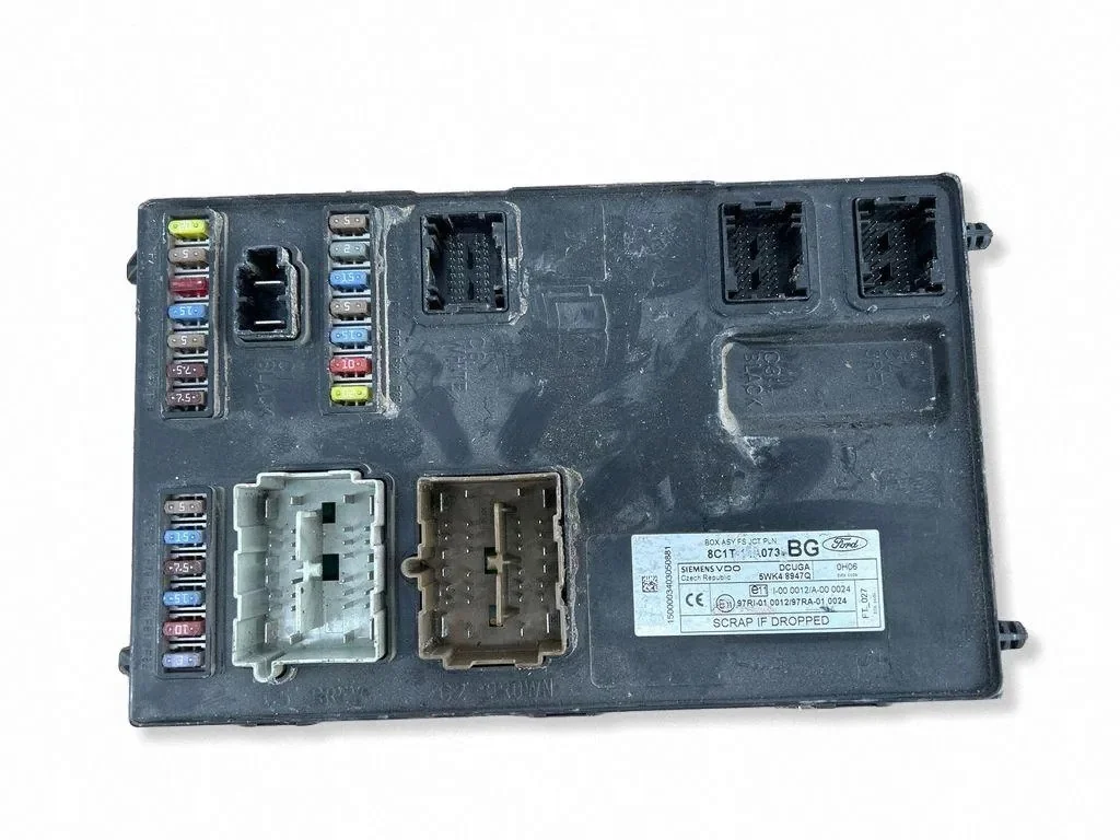 Module confort Opel Corsa D 8C1T1A073BG
