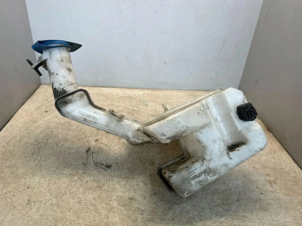 Washer Fluid Reservoir VW Passat B7 3AA955453