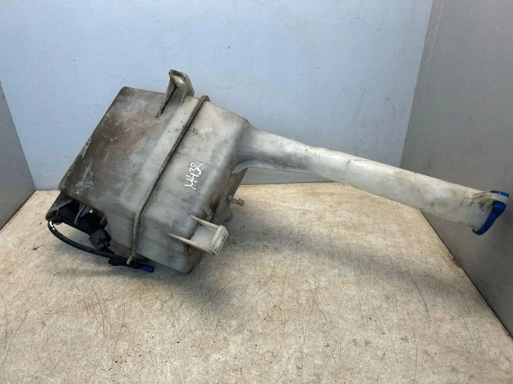 Hyundai Spolarvätskebehållare 986102Z000 image 4