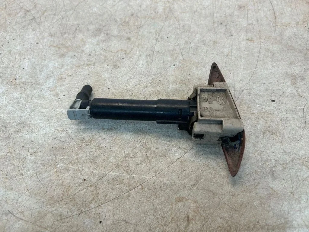 Used Mazda 6 Headlight Washer Nozzle BHT4518H4 image 3
