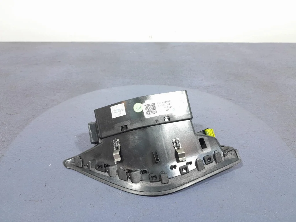 SKODA OCTAVIA IV Lüftungsgitter Links Gebraucht image 4