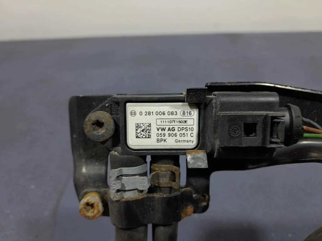 VW Golf VI 2.0 TDI Kraftstoffpumpe 1K0906089A image 7