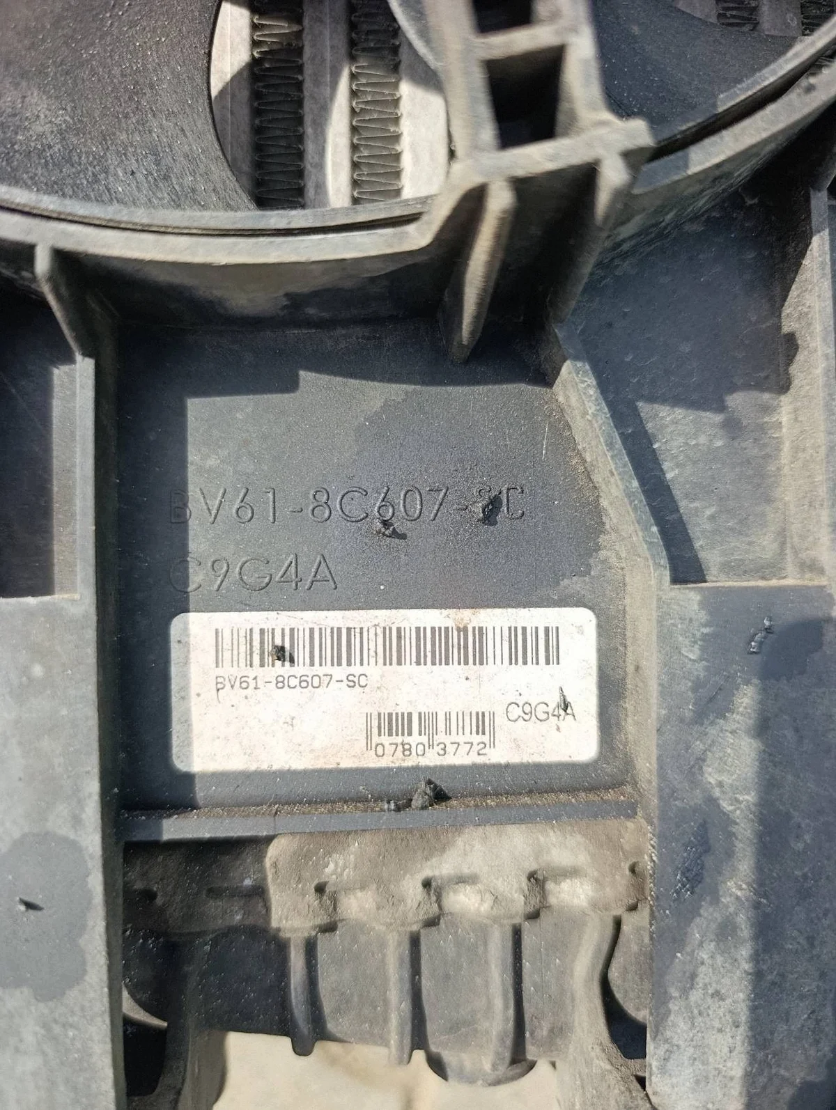 Ford Focus Mk3 jäähdyttimen tuuletin 1.0 ecoboost image 3
