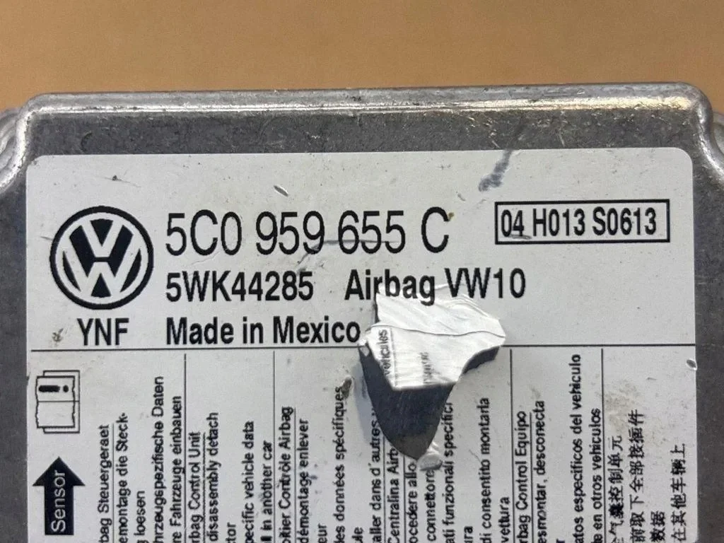 Ohjainyksikkö airbag VW Golf VI 5C0959655C image 4