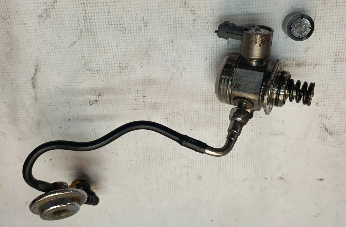 Bomba de Combustible Alta Presión Ford Focus MK3 1.0 EcoBoost