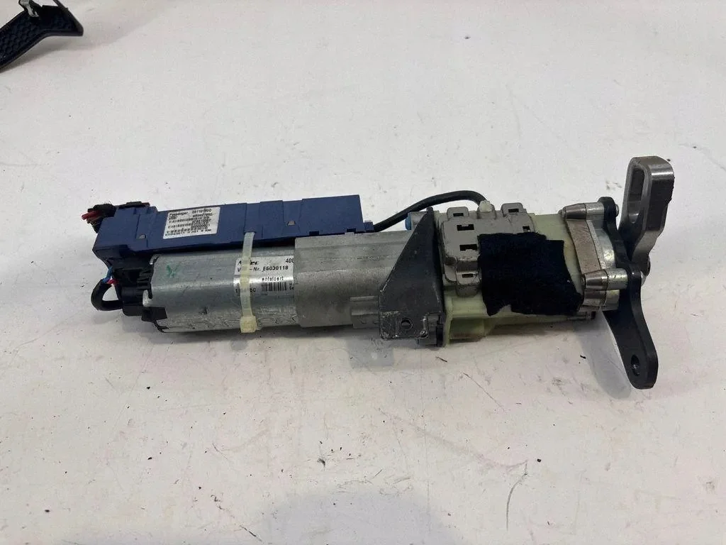 Audi Q5 08- Cilindro Porta-Malas Traseiro