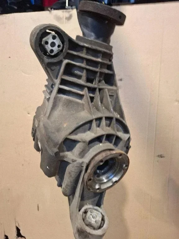 Audi Q7 4L takatasauspyörästö 4460310018