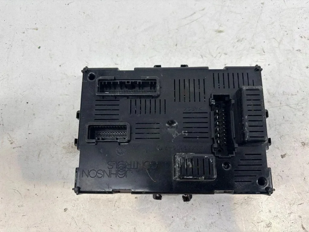 Module confort Nissan Note 284B2EM03B