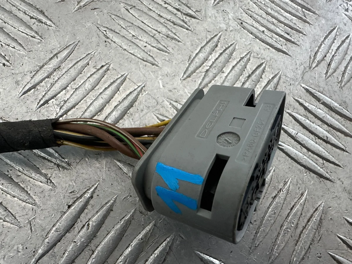 Mercedes W212 Scheinwerfer Stecker 11Pin A0525455626 image 3