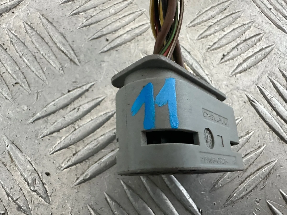 Mercedes W212 Scheinwerfer Stecker 11Pin A0525455626 image 4
