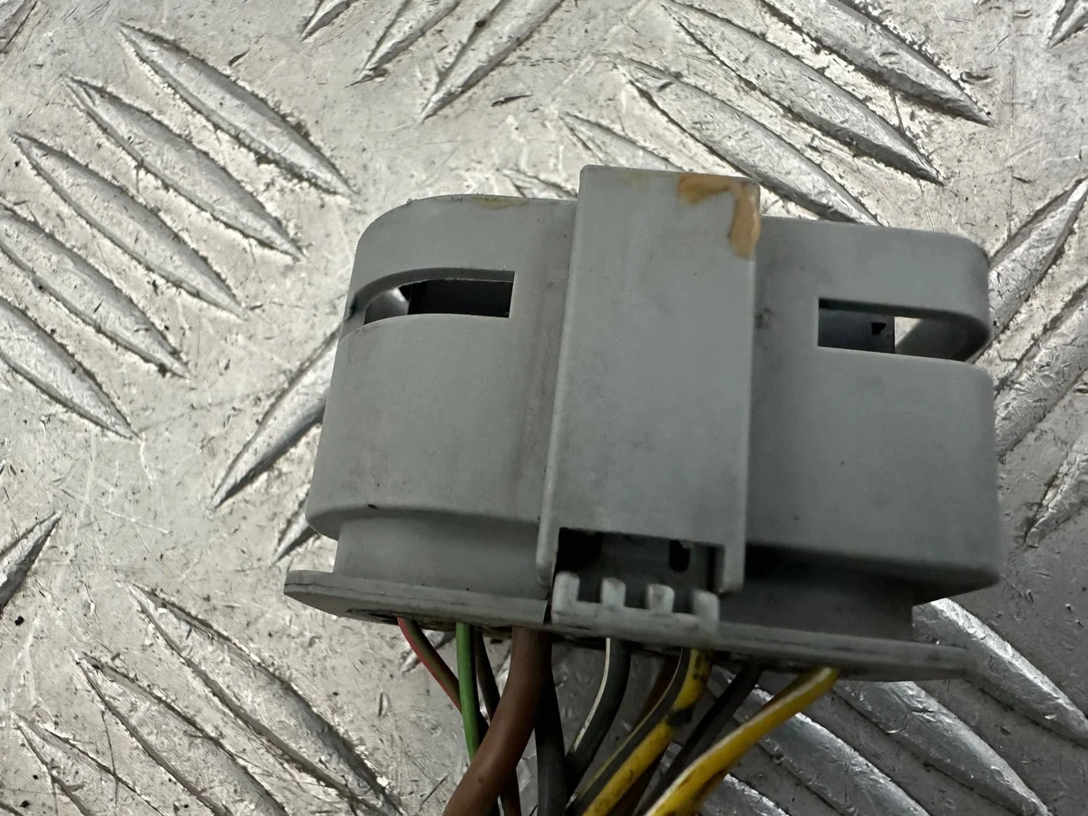 Mercedes W212 Scheinwerfer Stecker 11Pin A0525455626 image 7