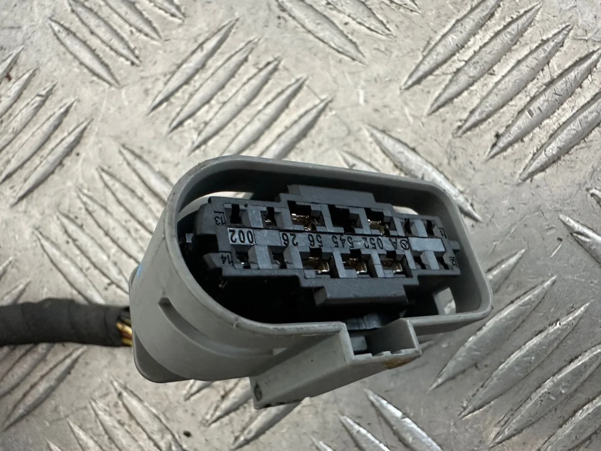 Mercedes W212 Scheinwerfer Stecker 11Pin A0525455626 image 8