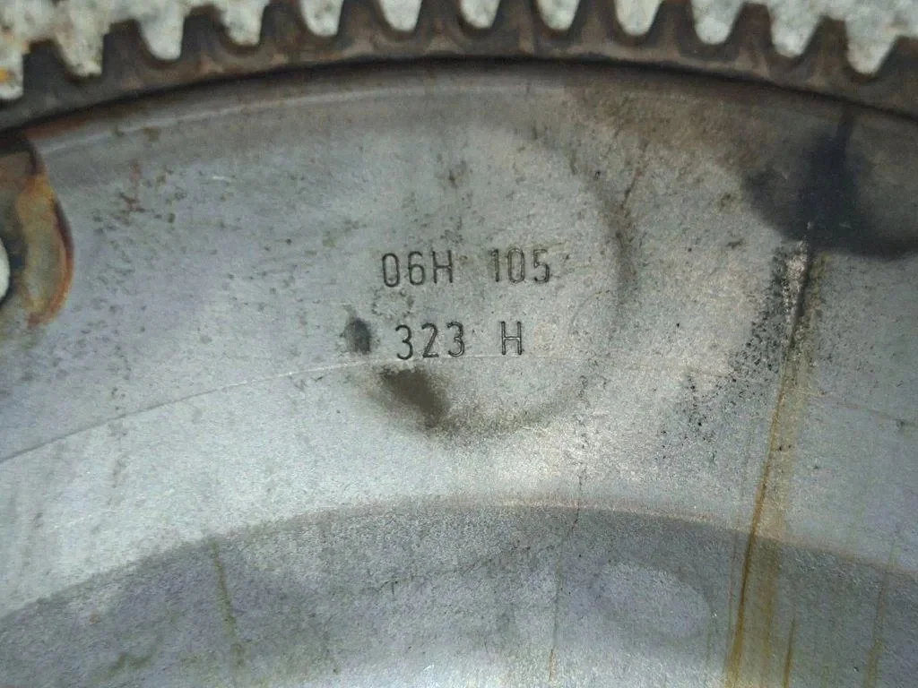 Schwungrad Audi A4 B8 A5 2.0 TFSI 06H105323P image 3
