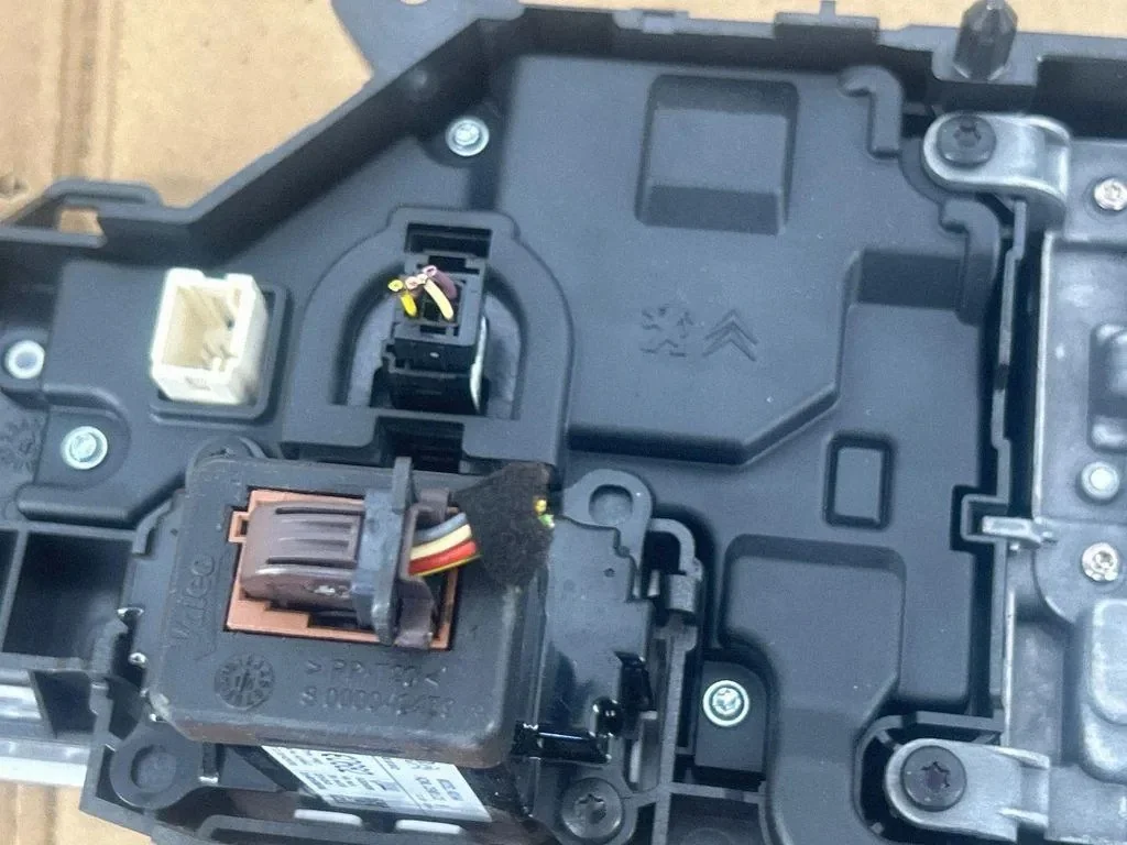 Citroen C4 II Picasso Tela HUD A2C83338101 image 3