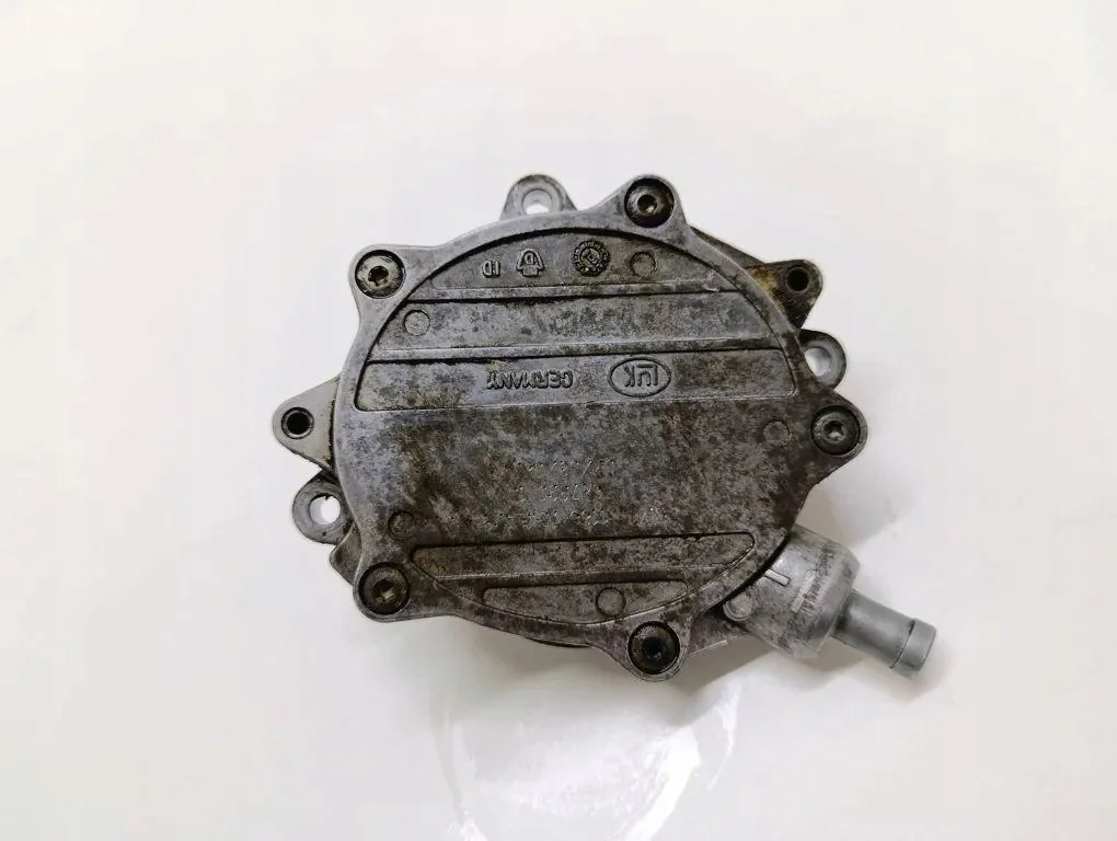 BMW 3 E90 E91 Alipainepumppu 68789010
