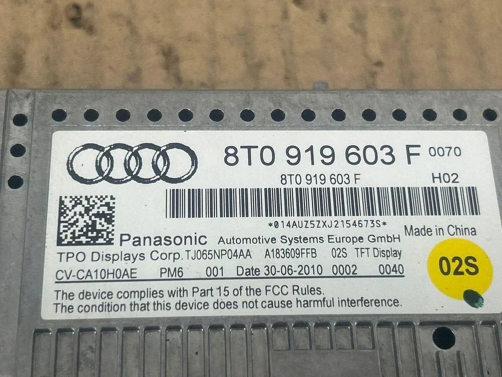 Audi A4 Navigation Screen 8T0919603 Used image 3