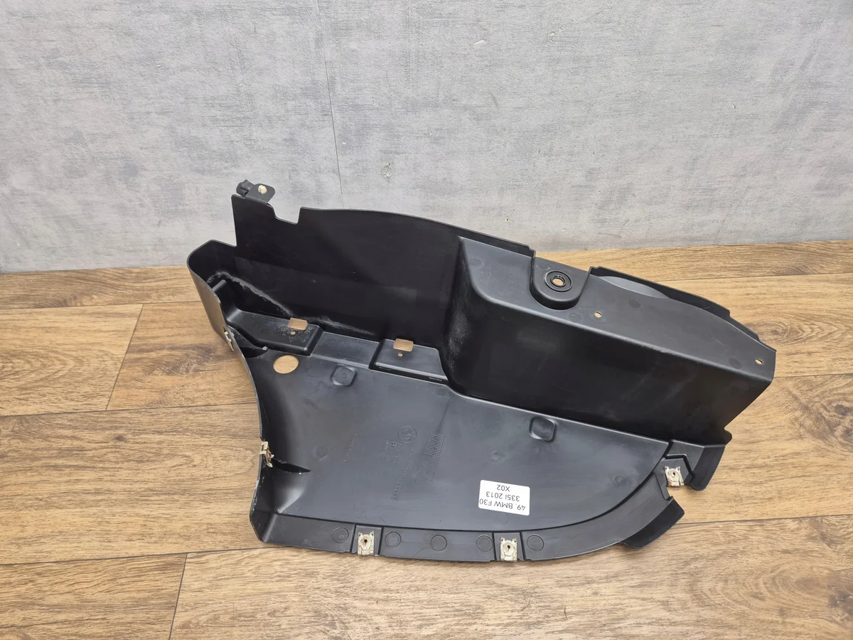 BMW 3 F30 Onderplaat Achter 7258047