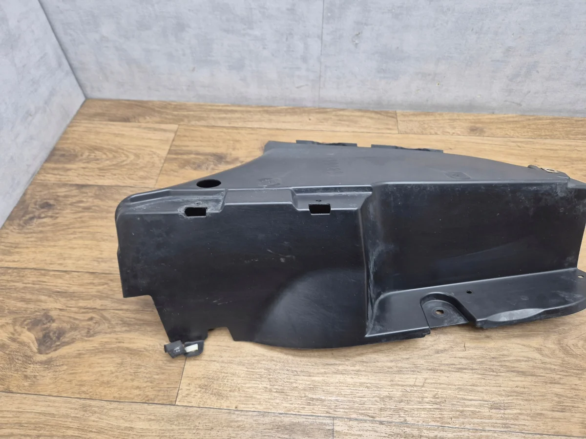 BMW 3 F30 Onderplaat Achter 7258047 image 4