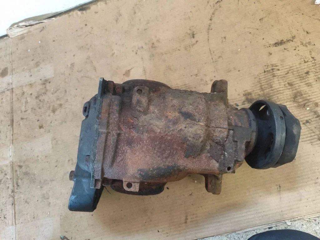 Differential BMW 3 (E90) 2.0L Diesel 2008 image 3