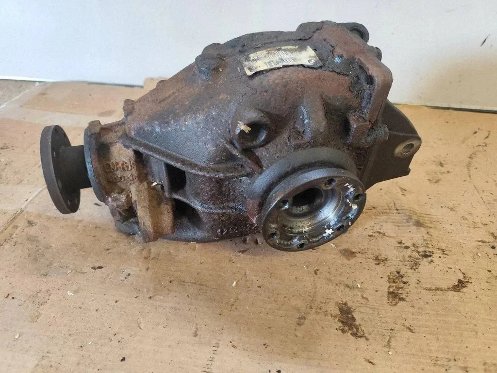 Differential BMW X3 E83 2.0D 7535120
