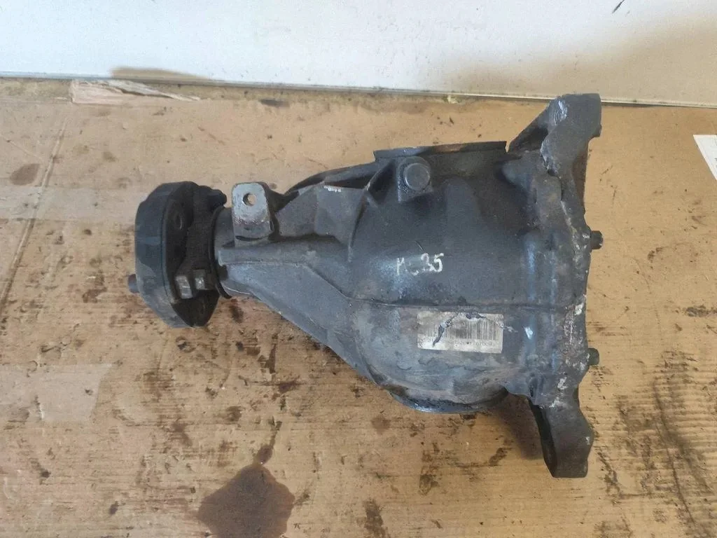 Reductor trasero Mercedes-Benz E W212 GJS40015