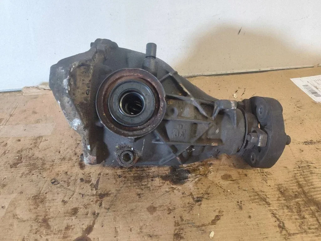 Mercedes-Benz E W212 Rear Reducer GJS40015 image 4