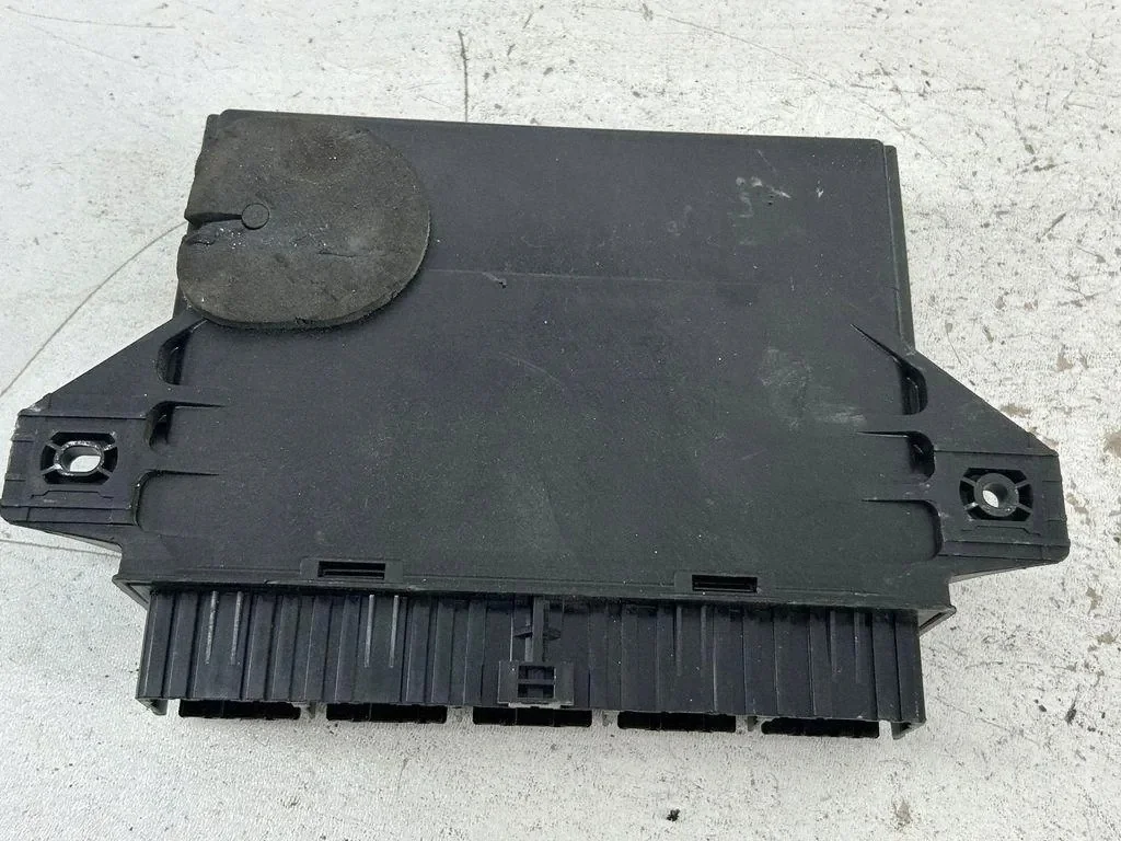 2011 Ford Galaxy Central Lock Module 7S7T19G481CC image 3