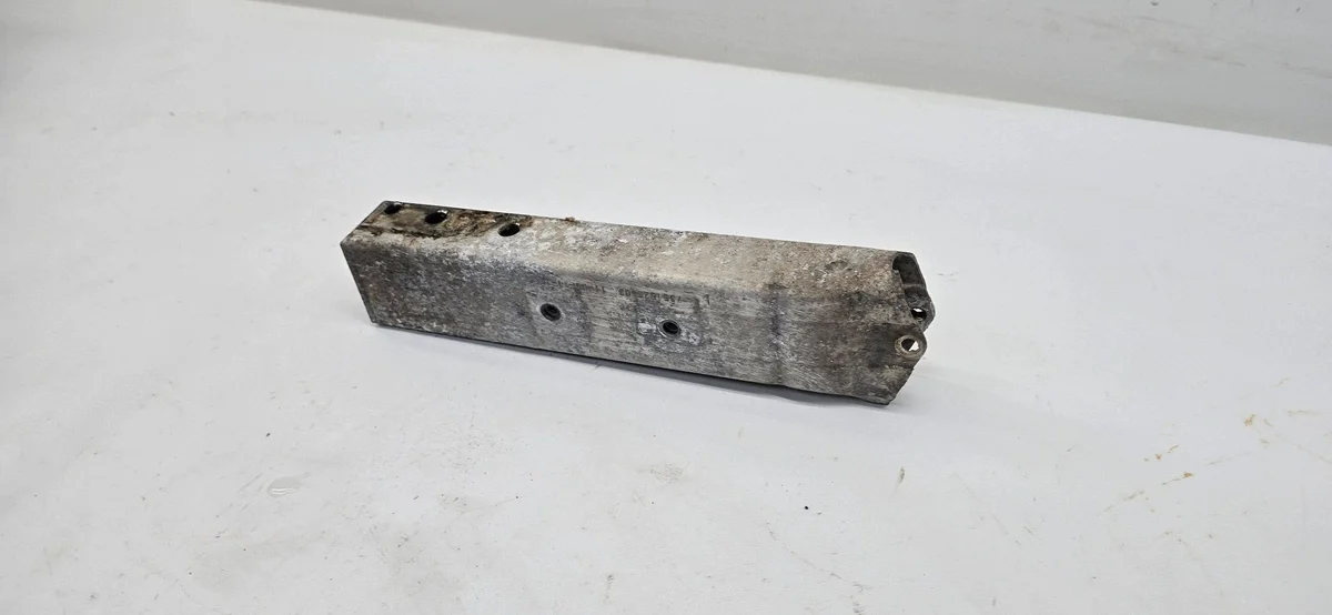 Mini Clubman F54 Stoßfänger Halter Links thumbnail 1