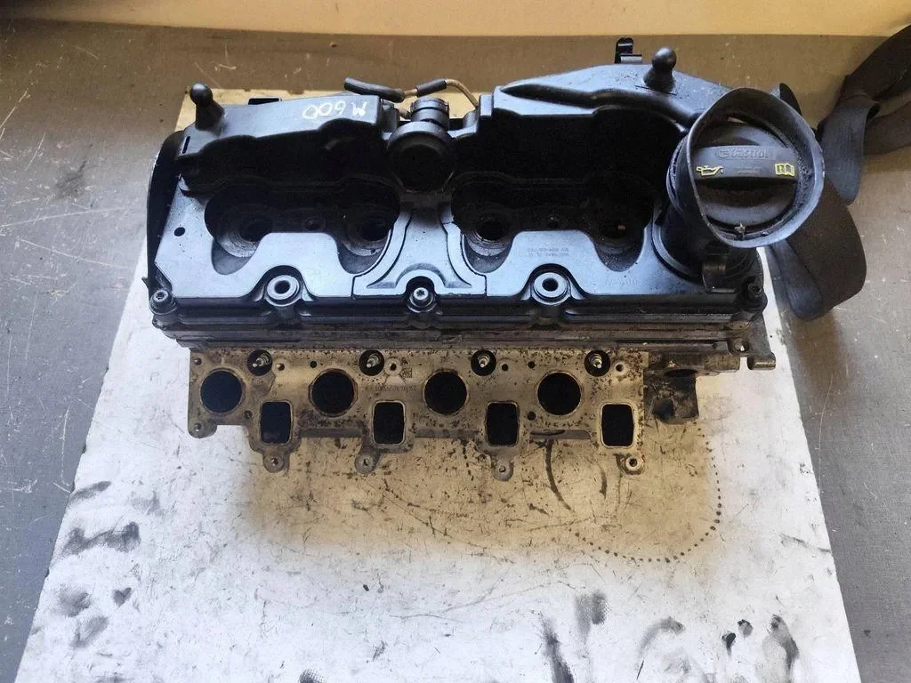 Cilinderkop Skoda Octavia II 1.6TDI 03L103286A