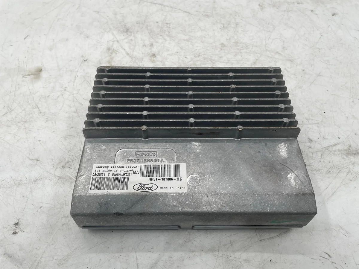 Amplificador Ford Mustang VI 2.3 2021 HR3T18T806AE