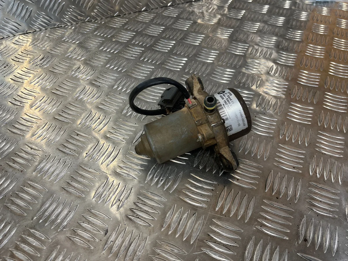 Jeep Wrangler alipainepumppu P04581586AB
